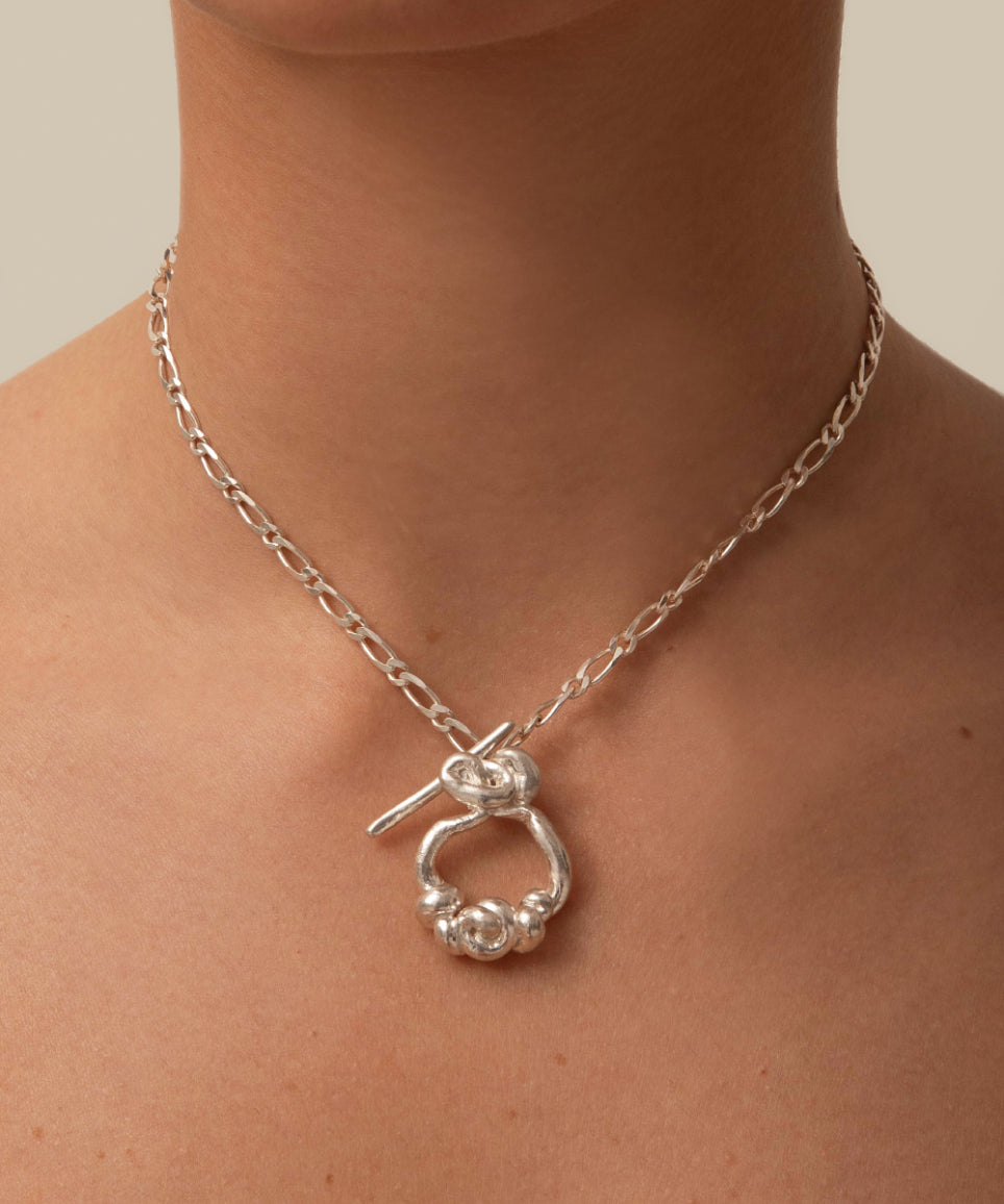 Balance necklace