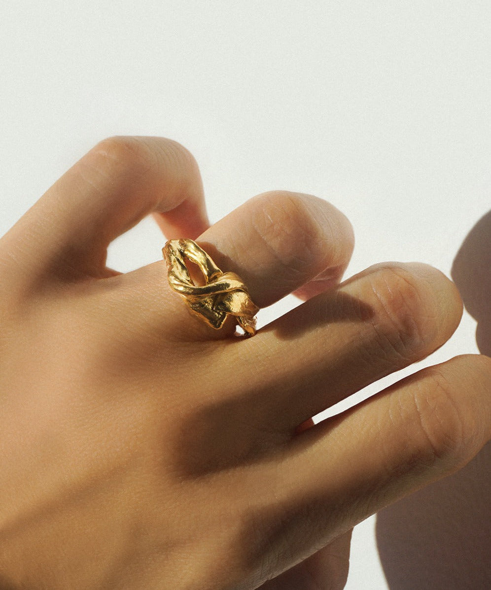 Earthy ring