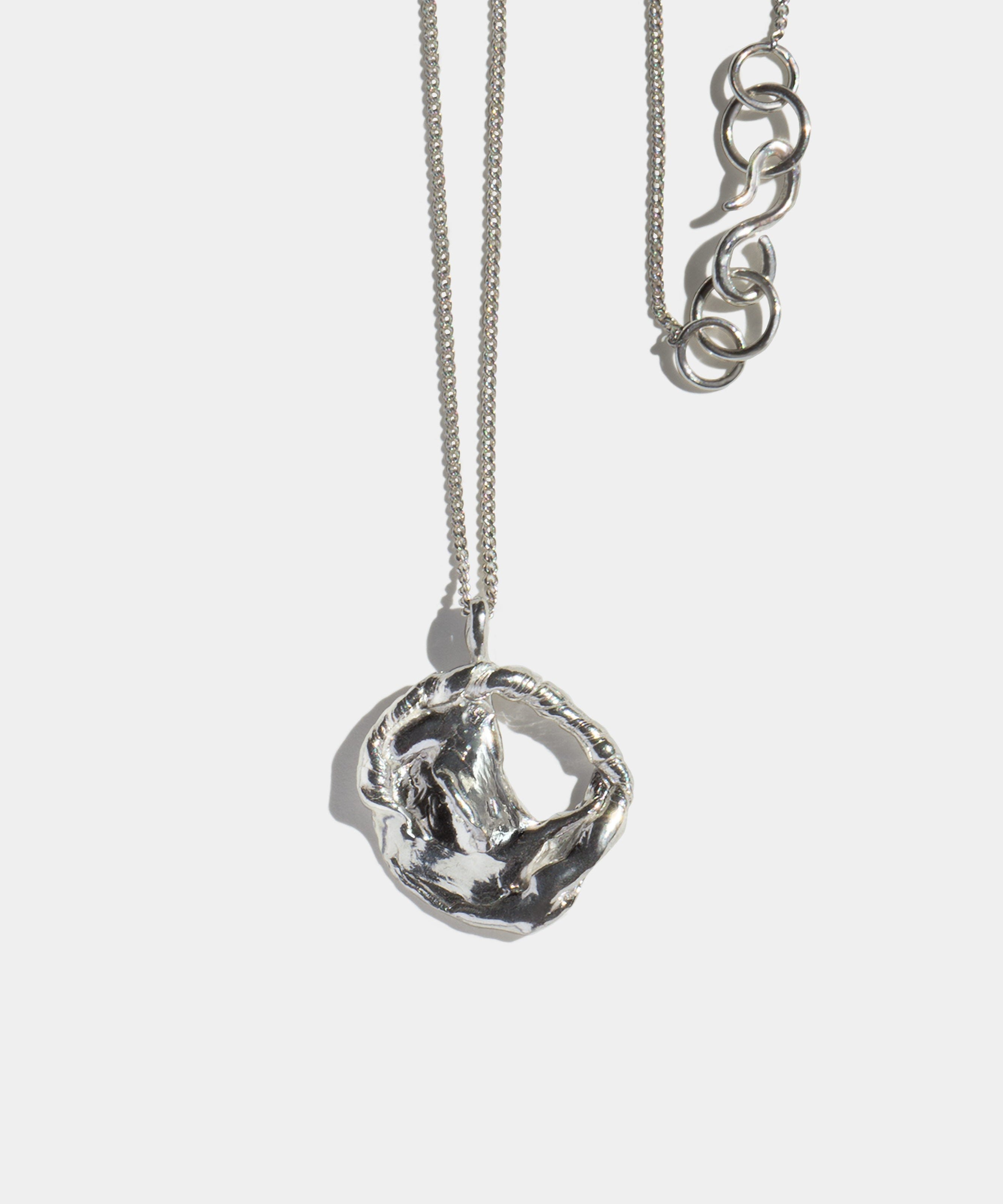 Earthy pendant